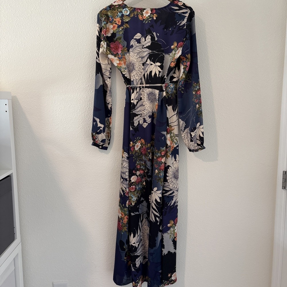 Lulus Put on a Smile Floral Print Satin Wrap Maxi Dress Size Small‎ - Picture 7 of 13